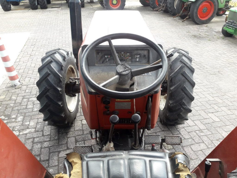 Tractor agricol Fiat 65-66 DT: Foto 8