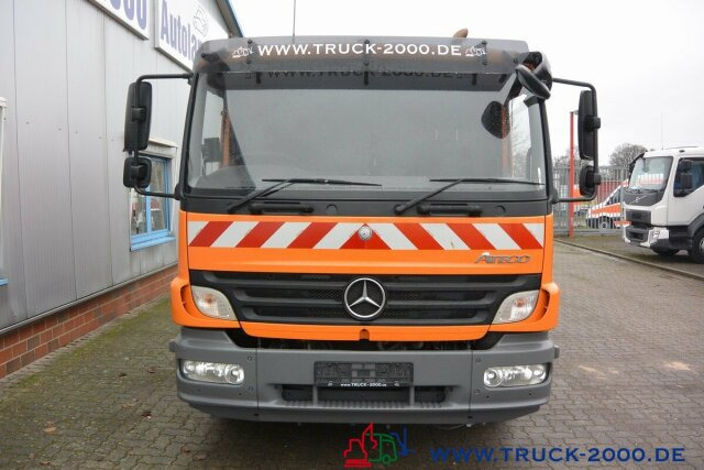 Măturătoare stradală Mercedes-Benz Atego 1324 HSW Explorer 6 Hecksauger Vorsprühen: Foto 15