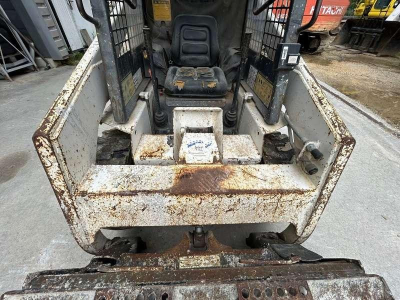 Mini încărcător Bobcat 543: Foto 36