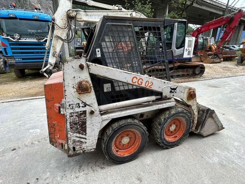 Mini încărcător Bobcat 543: Foto 8