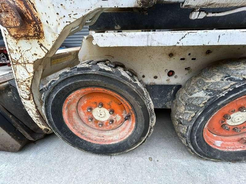 Mini încărcător Bobcat 543: Foto 18