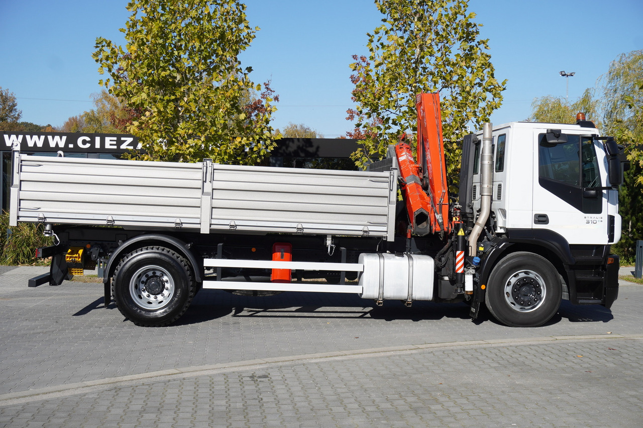 Camion cu macara IVECO Stralis 310 E6 / NEW 3-sided tipper / Fassi F135 crane with remote control: Foto 24