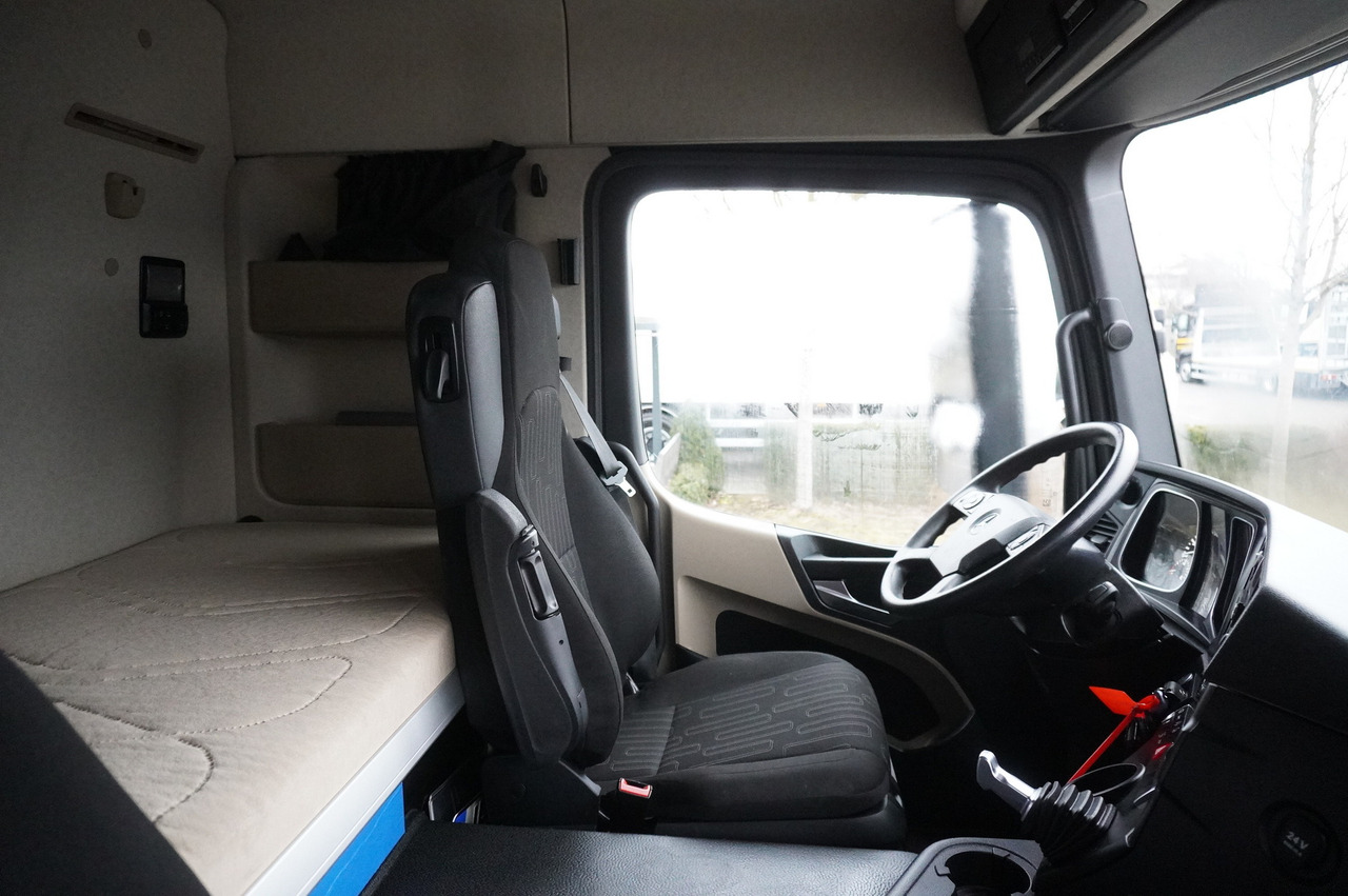 Camion şasiu MERCEDES-BENZ Actros 1824 / 9.1 m chassis / sleeping cabin: Foto 27