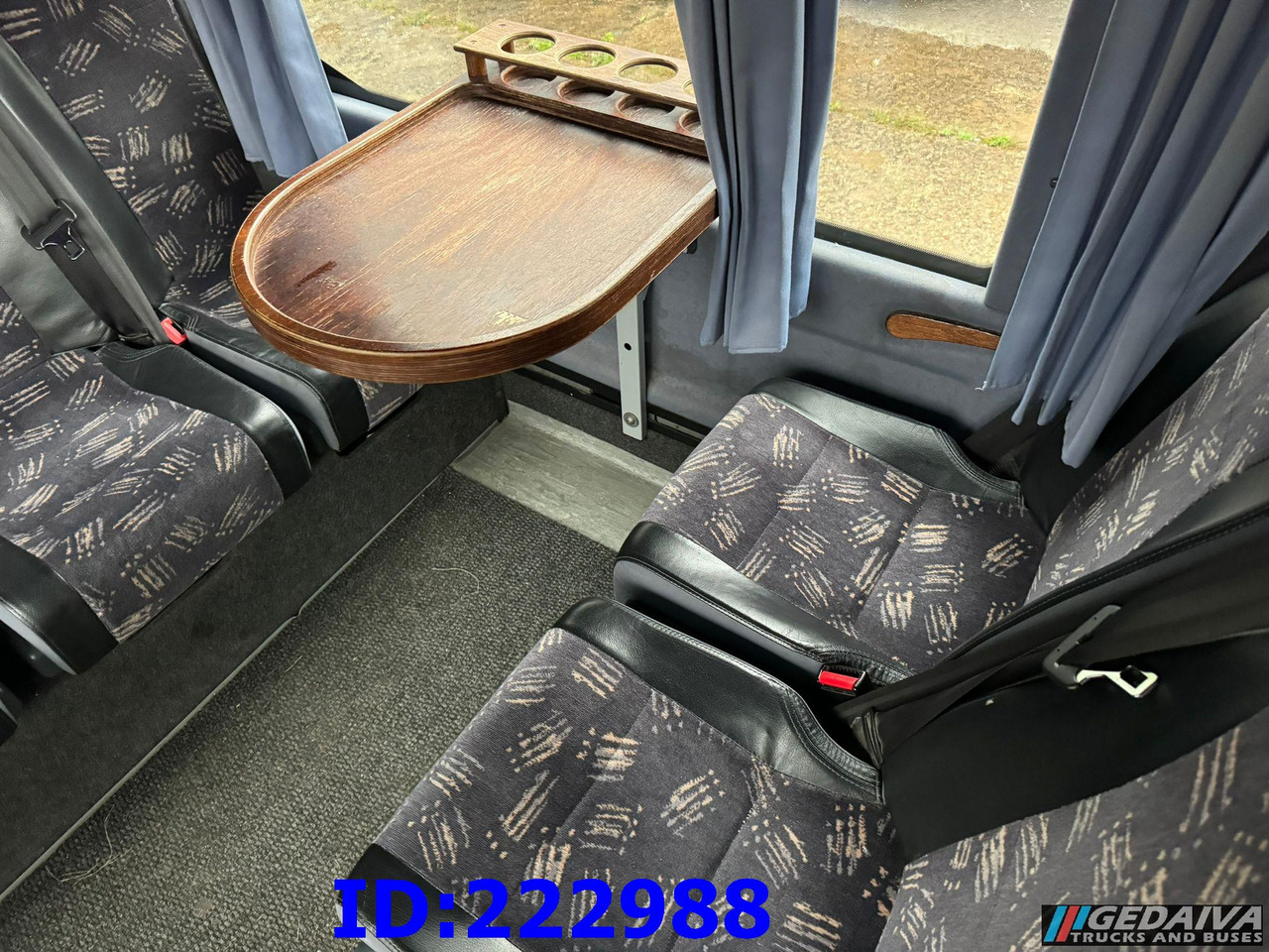 Autocar MERCEDES-BENZ Sprinter 519 VIP - 17 Seater: Foto 18