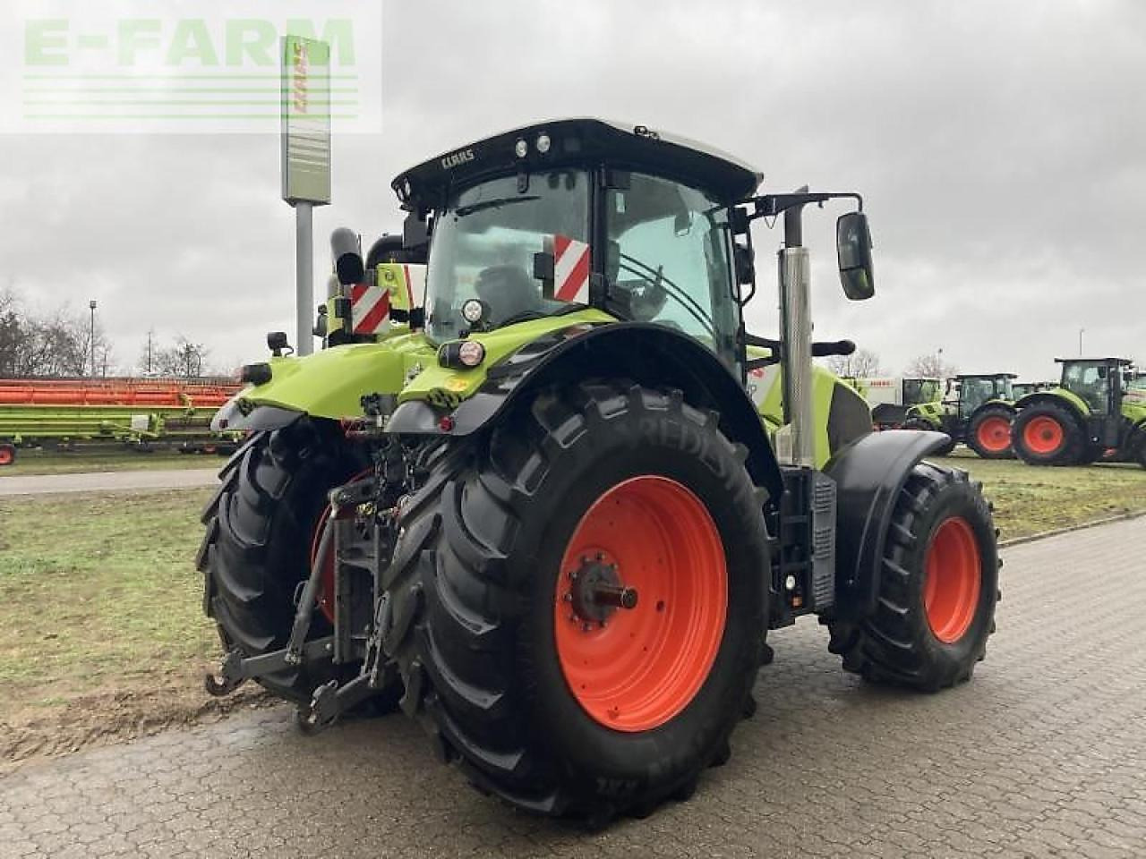 Tractor agricol CLAAS axion 810: Foto 6