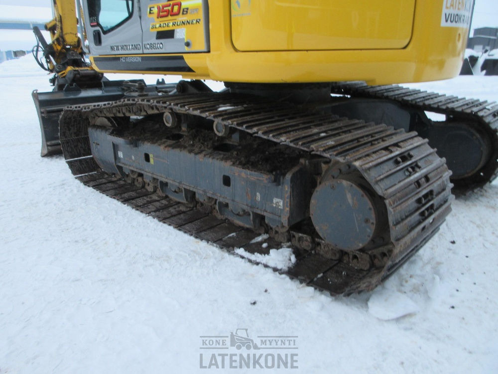 Excavator pe şenile New Holland E150BSR-2 Blade Runner: Foto 14