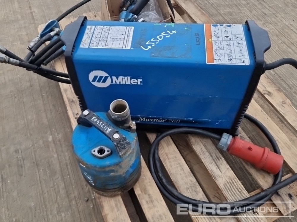 Echipamente de constructii Hydraulic Impact Wrench (2 of), Miller 415Volt Welder, Submersible Pump: Foto 13