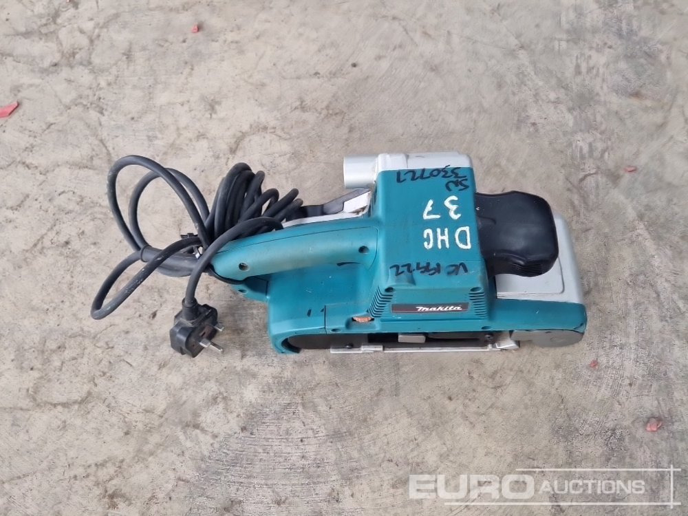 Echipamente de constructii Makita 9404 240 Volt Belt Sander: Foto 6