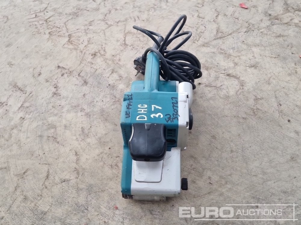 Echipamente de constructii Makita 9404 240 Volt Belt Sander: Foto 8