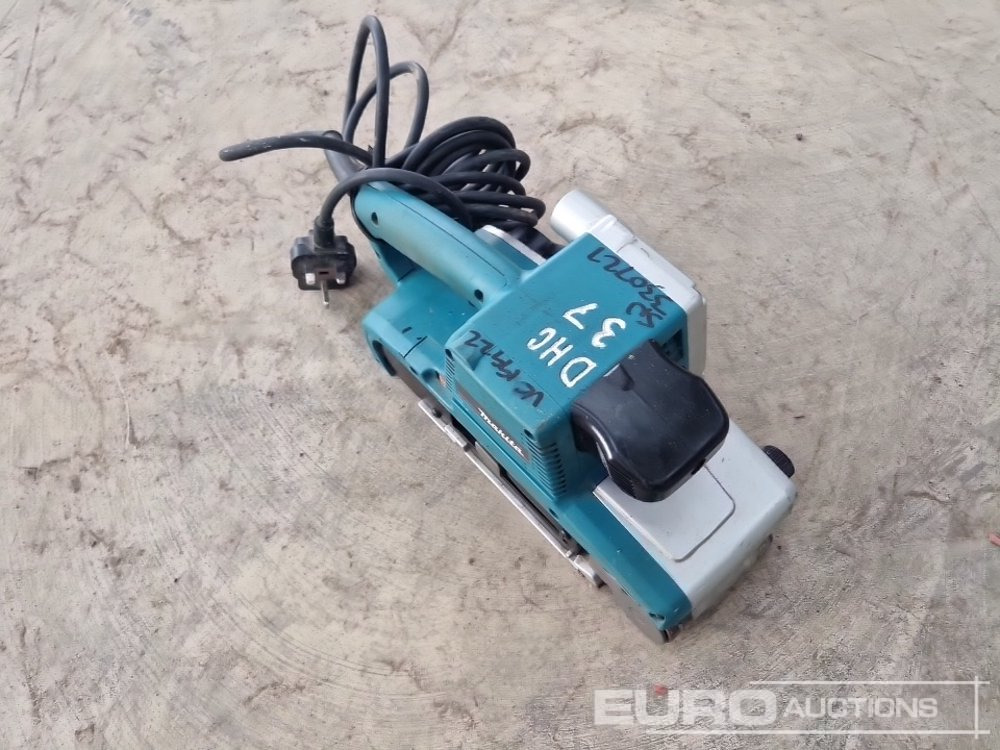 Echipamente de constructii Makita 9404 240 Volt Belt Sander: Foto 7