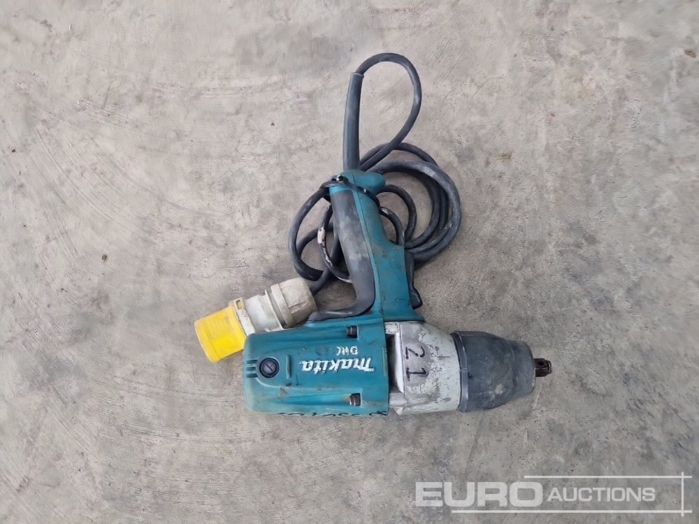 Echipamente de constructii Makita TW035 110 Volt Impact Wrench: Foto 6