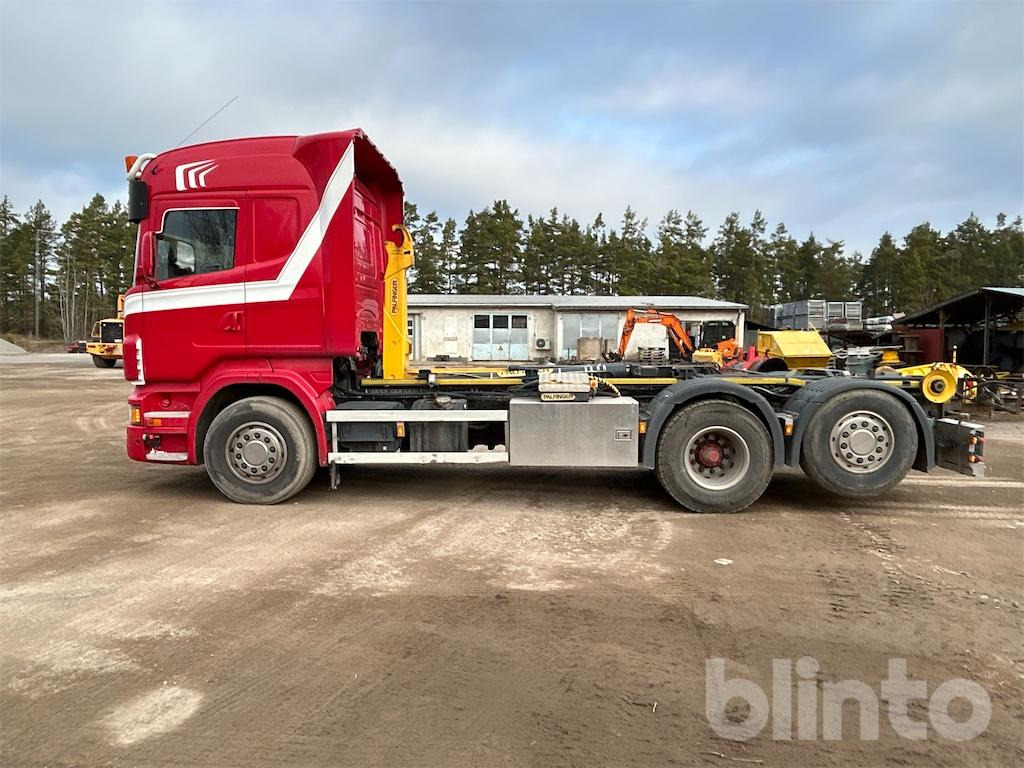 Camion cu cârlig SCANIA R560: Foto 12